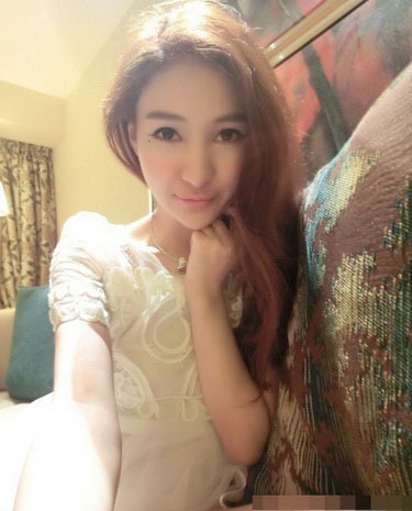 郭美美最新照片回顾，时代浪潮中的起落沉浮