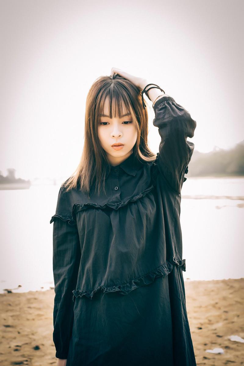 探索小巷的秘密宝藏，最新个性女生签名发源地 2017年精选