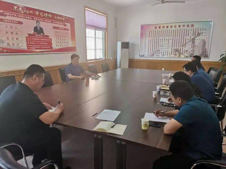 黄仕芳最新探险之旅，与自然美景的亲密接触新进展揭秘